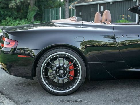 Used 2008 Aston Martin DB9 Volante RWD image 10