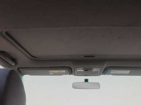 Used 2004 Toyota Highlander 4WD V6 image 6