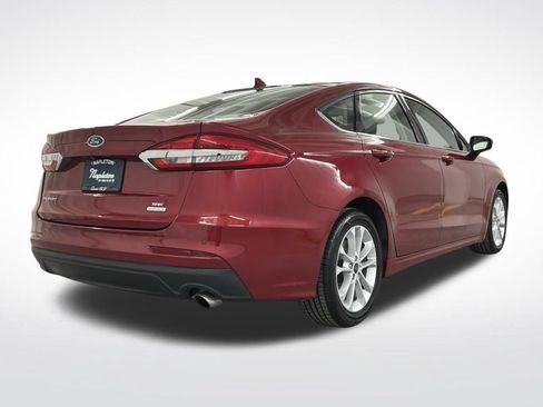 Used 2020 Ford Fusion SE FWD image 3