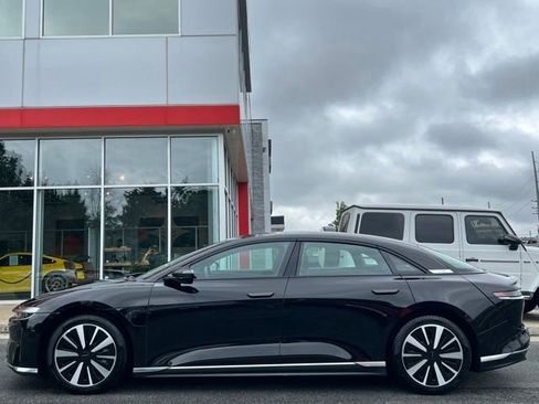 Used 2025 Lucid Air Touring AWD/4WD image 14