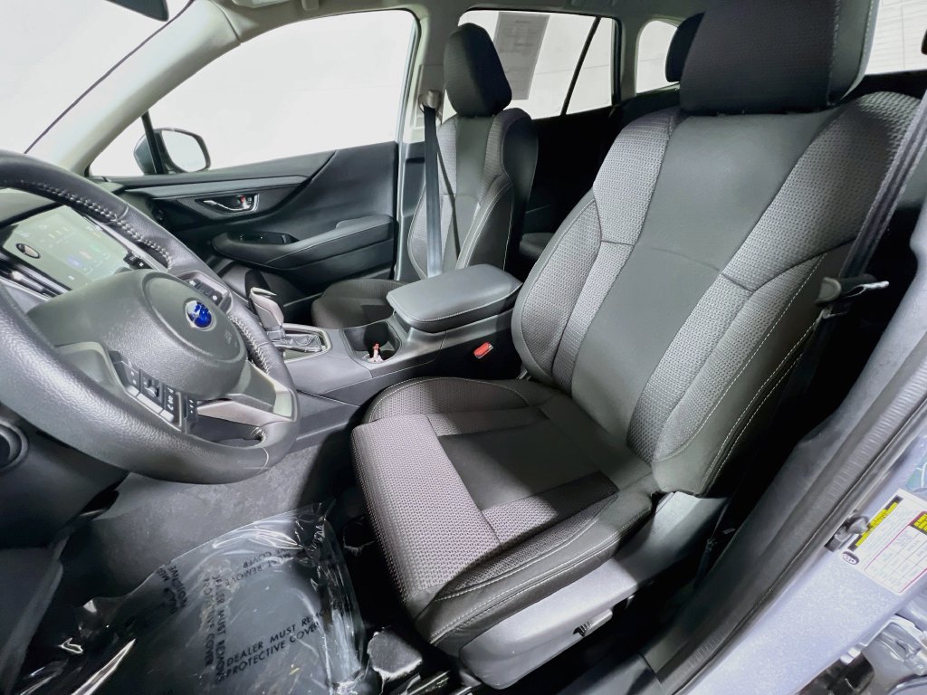 Certified 2025 Subaru Outback Premium AWD/4WD image 18