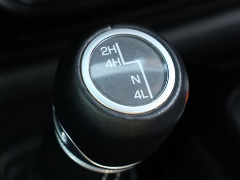 Used 2021 Jeep Gladiator Overland w/ Popular Equipment Package image 31