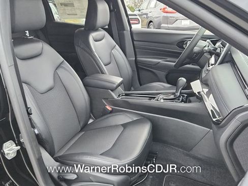 New 2026 Jeep Compass Latitude image 15