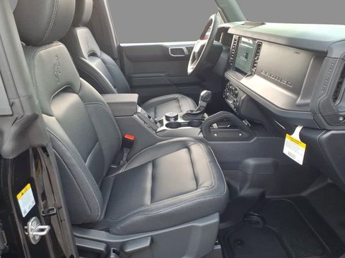 New 2026 Ford Bronco Badlands image 13