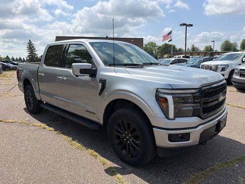 Used 2025 Ford F150 Lariat AWD/4WD image 3