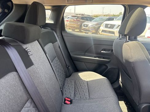 Used 2025 Nissan Kicks SV w/ SV Premium Package FWD image 30