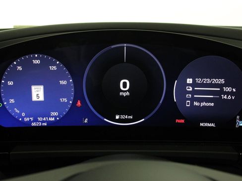 Used 2025 Porsche Macan Electric image 16