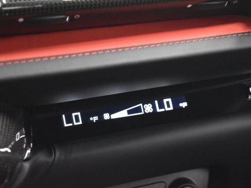 Used 2020 Ferrari 812 Superfast image 32