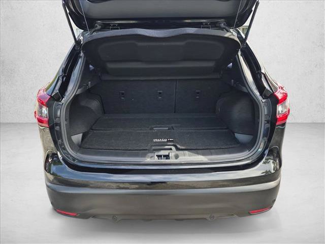 Used 2020 Nissan Rogue Sport SL FWD image 6