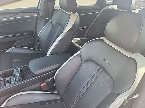 Used 2025 Kia K5 GT-Line image 13