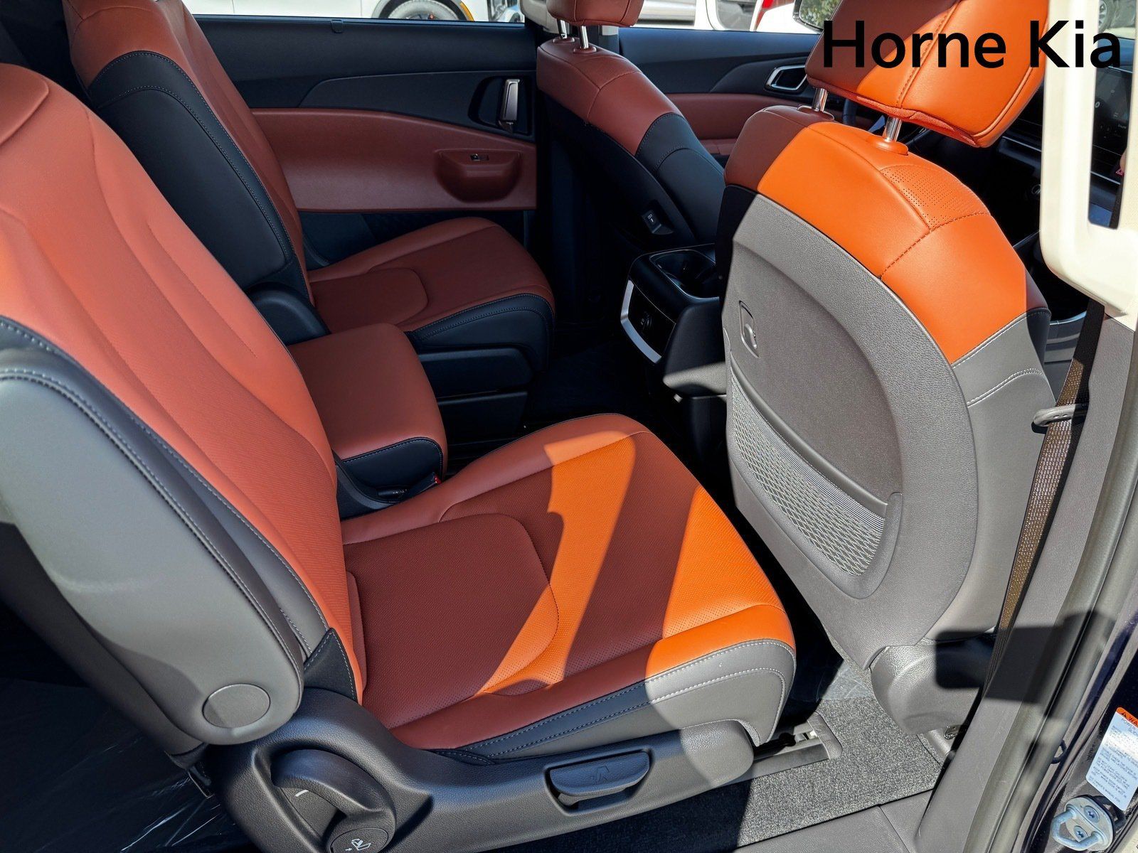New 2026 Kia Carnival EX FWD image 19