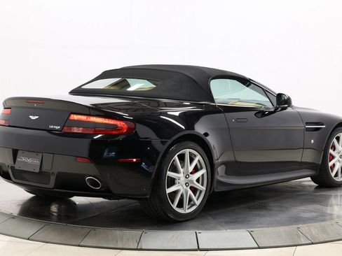Used 2012 Aston Martin V8 Vantage V8 Convertible 2D image 88