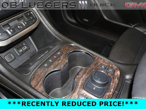 Certified 2021 GMC Acadia Denali w/ Denali Technology Package FWD image 23