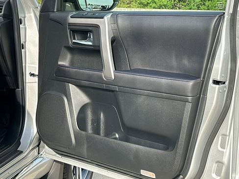 Used 2023 Toyota 4Runner Limited AWD/4WD image 14