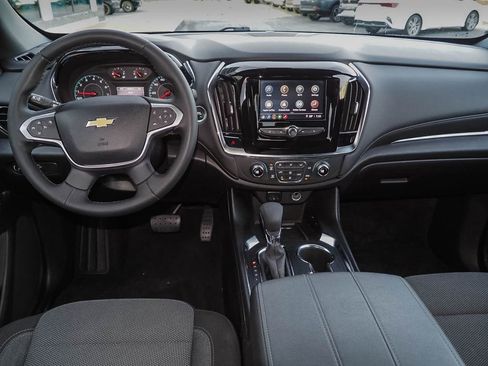 Used 2023 Chevrolet Traverse LT FWD image 10
