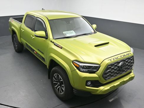 Used 2023 Toyota Tacoma TRD Sport w/ Black Out Package (TMS) AWD/4WD image 24