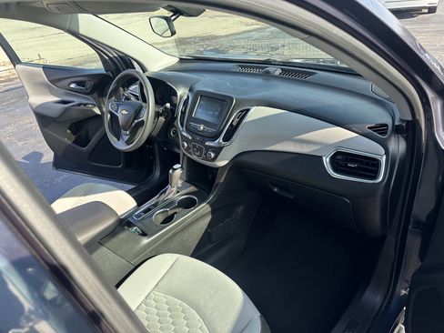 Used 2018 Chevrolet Equinox LS image 17