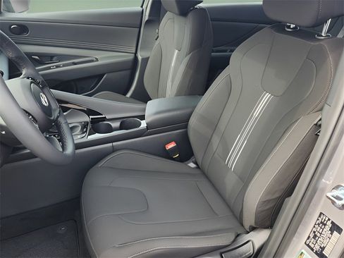 New 2026 Hyundai Elantra SEL Sport image 13