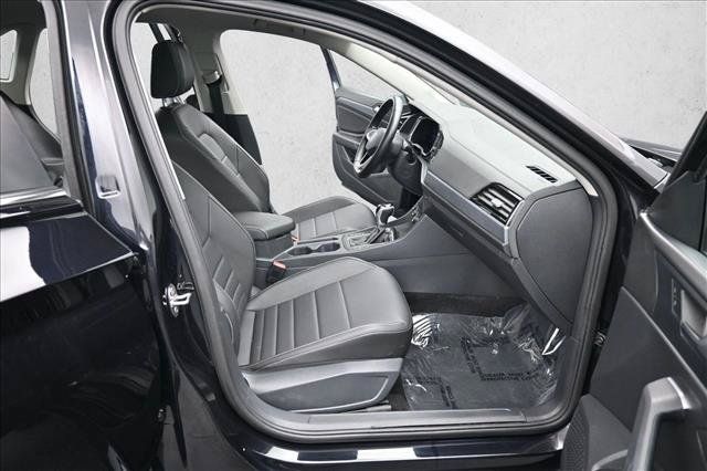 Used 2024 Volkswagen Jetta SE FWD image 29