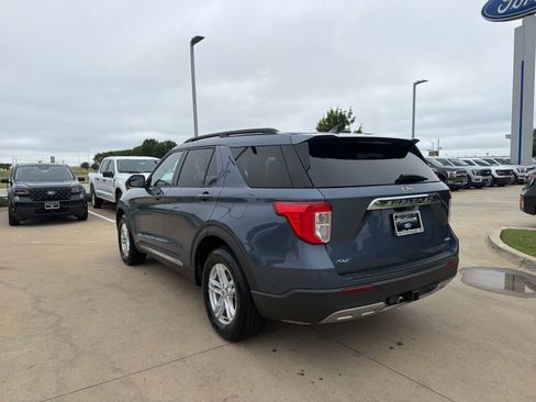 Used 2021 Ford Explorer XLT w/ Equipment Group 202A AWD/4WD image 3