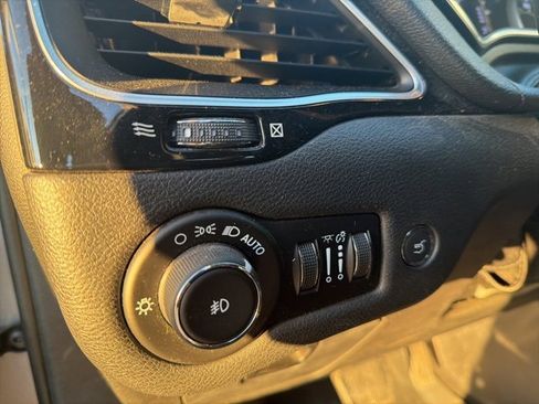 Used 2019 Jeep Cherokee Latitude Plus image 31