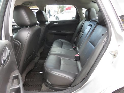 Used 2013 Chevrolet Impala LTZ image 16