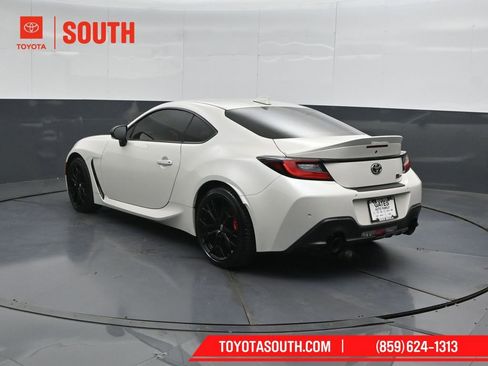 Used 2025 Toyota GR86 Premium w/ Performance Package RWD image 8