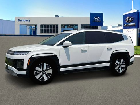 New 2026 Hyundai Ioniq 9 SEL image 2