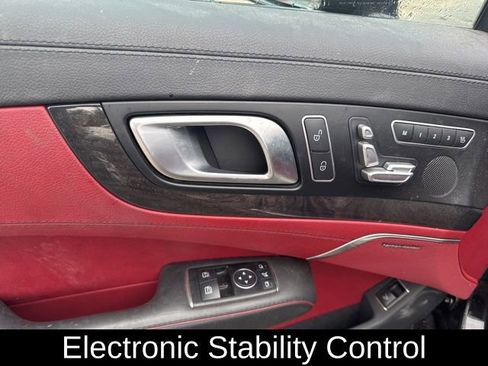 Used 2015 Mercedes-Benz SL 550 image 18