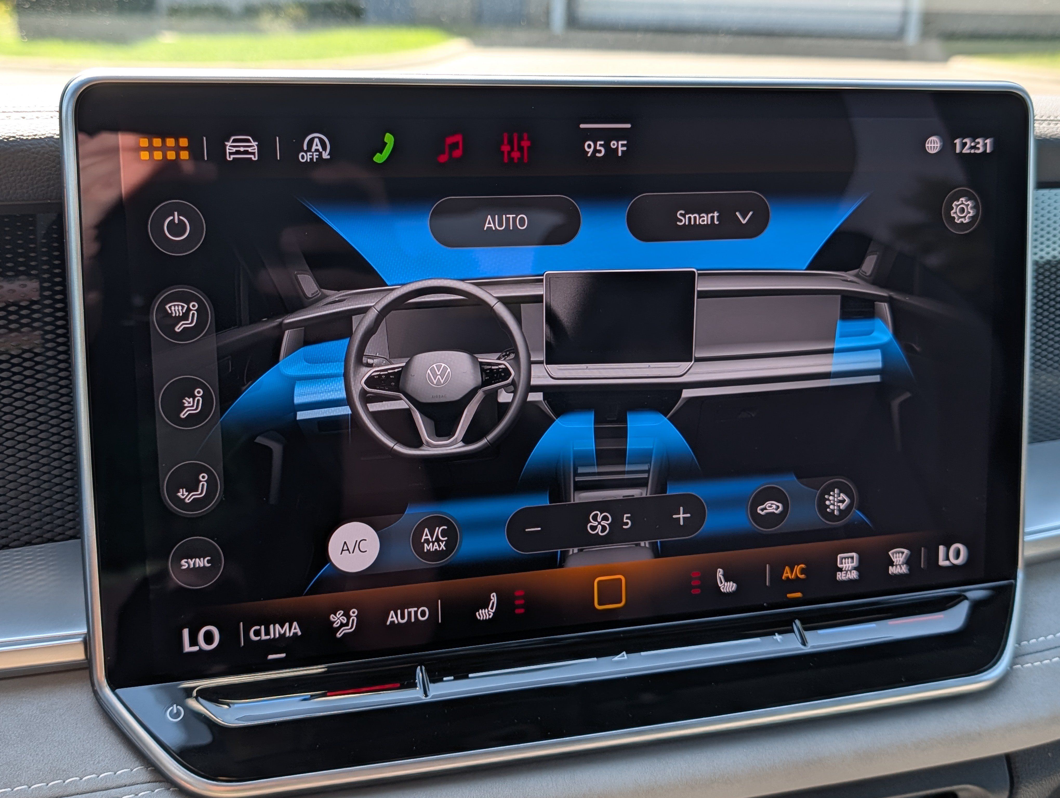 Certified 2026 Volkswagen Tiguan SE R-Line AWD/4WD image 23