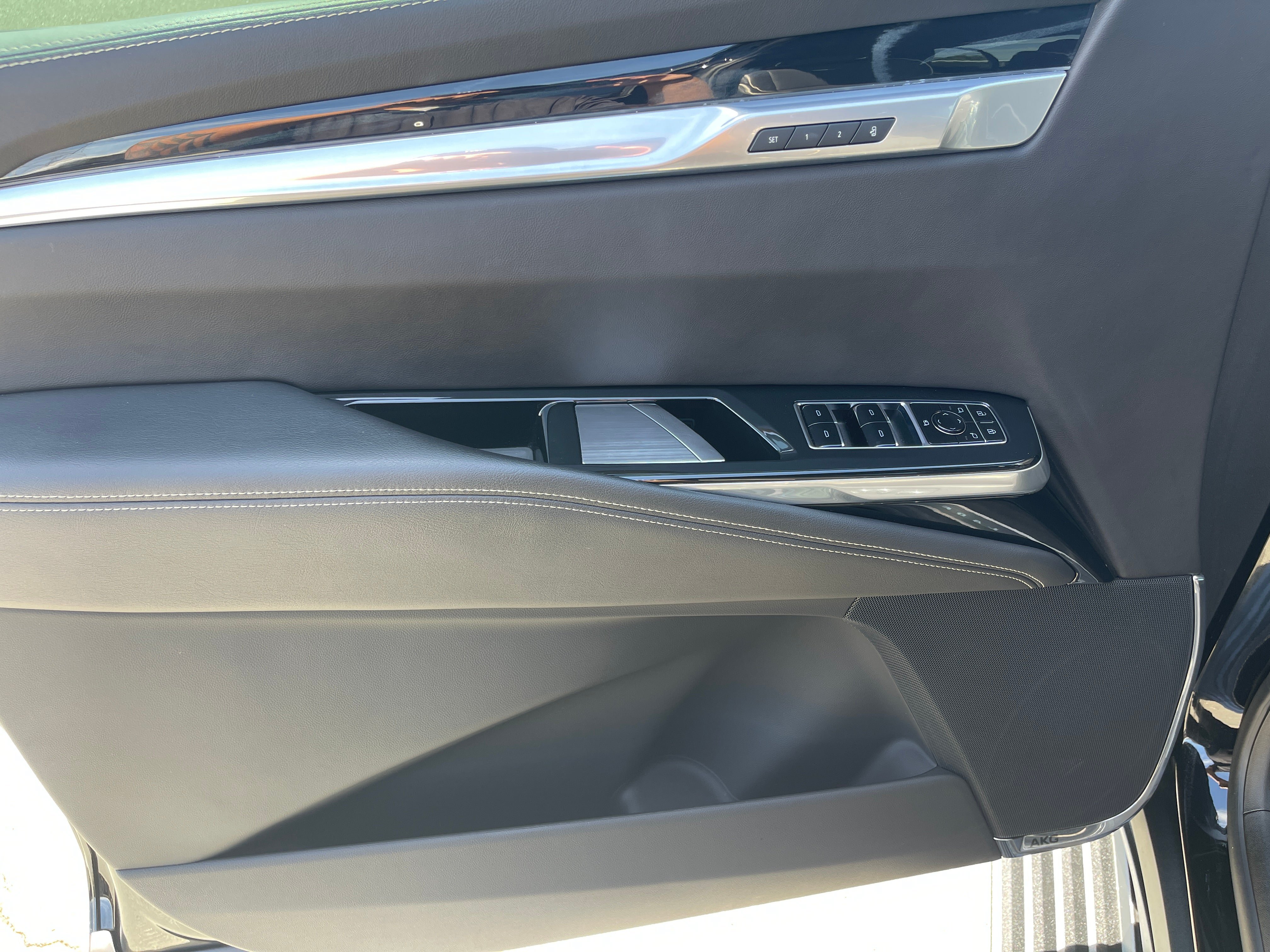 Used 2025 Cadillac Escalade Sport AWD/4WD image 10