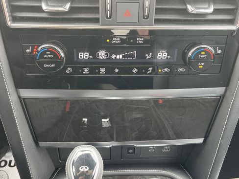 Certified 2024 INFINITI QX80 Luxe w/ Cargo Package image 19
