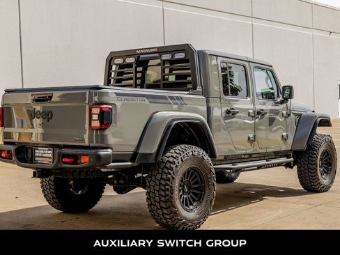 Used 2022 Jeep Gladiator Rubicon w/ LED Lighting Group image 9