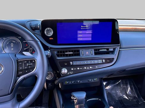 Used 2024 Lexus ES 300h w/ Premium Package FWD image 6