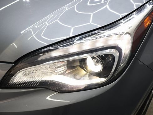 Used 2019 Buick Envision Essence image 27