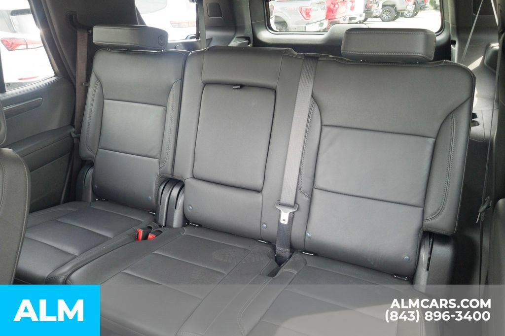 Used 2025 Chevrolet Tahoe LT AWD/4WD image 17