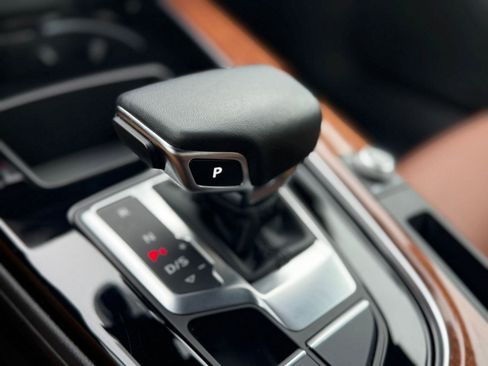 Used 2023 Audi A4 2.0T Premium w/ Convenience Package image 17