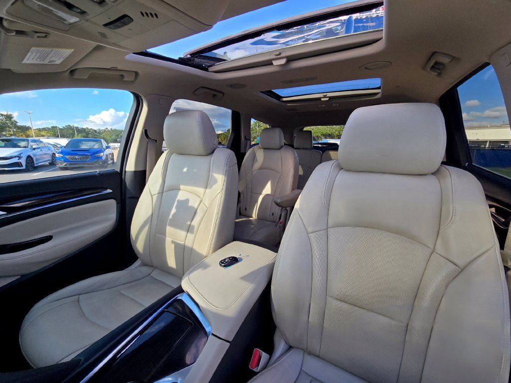 Used 2020 Buick Enclave Premium w/ Sun and Sites Package FWD image 31