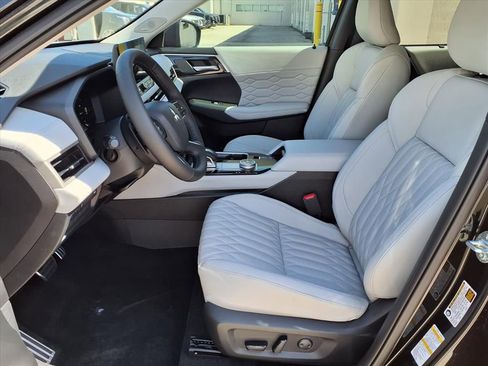 Used 2026 Mitsubishi Outlander SEL FWD image 14