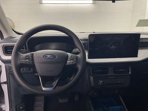 New 2025 Ford Maverick XLT image 8