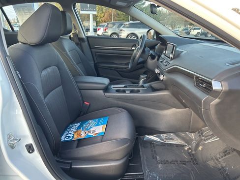 Used 2022 Nissan Altima 2.5 S image 16