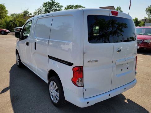 Used 2020 Nissan NV200 SV w/ Sliding Glass Door Package image 5