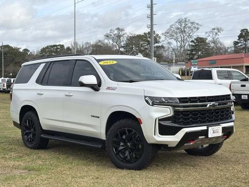 Used 2022 Chevrolet Tahoe Z71 w/ Luxury Package image 3