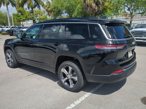 New 2026 Jeep Grand Cherokee L Limited RWD image 7