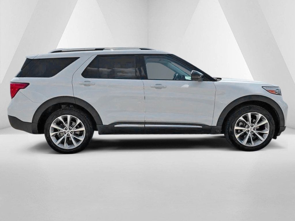Used 2021 Ford Explorer Platinum w/ Equipment Group 601A AWD/4WD image 8