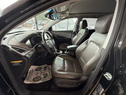 Used 2017 Hyundai Santa Fe FWD image 8