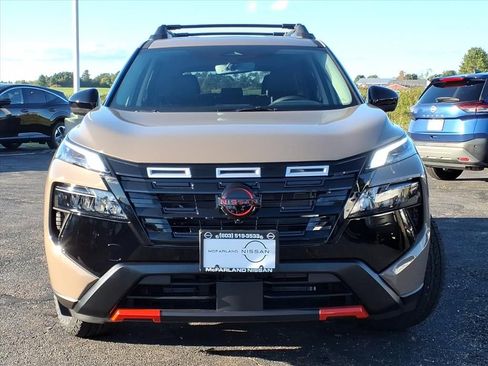 New 2026 Nissan Rogue SV AWD/4WD image 2