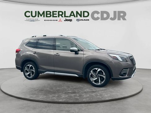 Used 2023 Subaru Forester Touring AWD/4WD image 8
