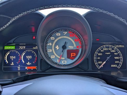 Used 2019 Ferrari Portofino image 16