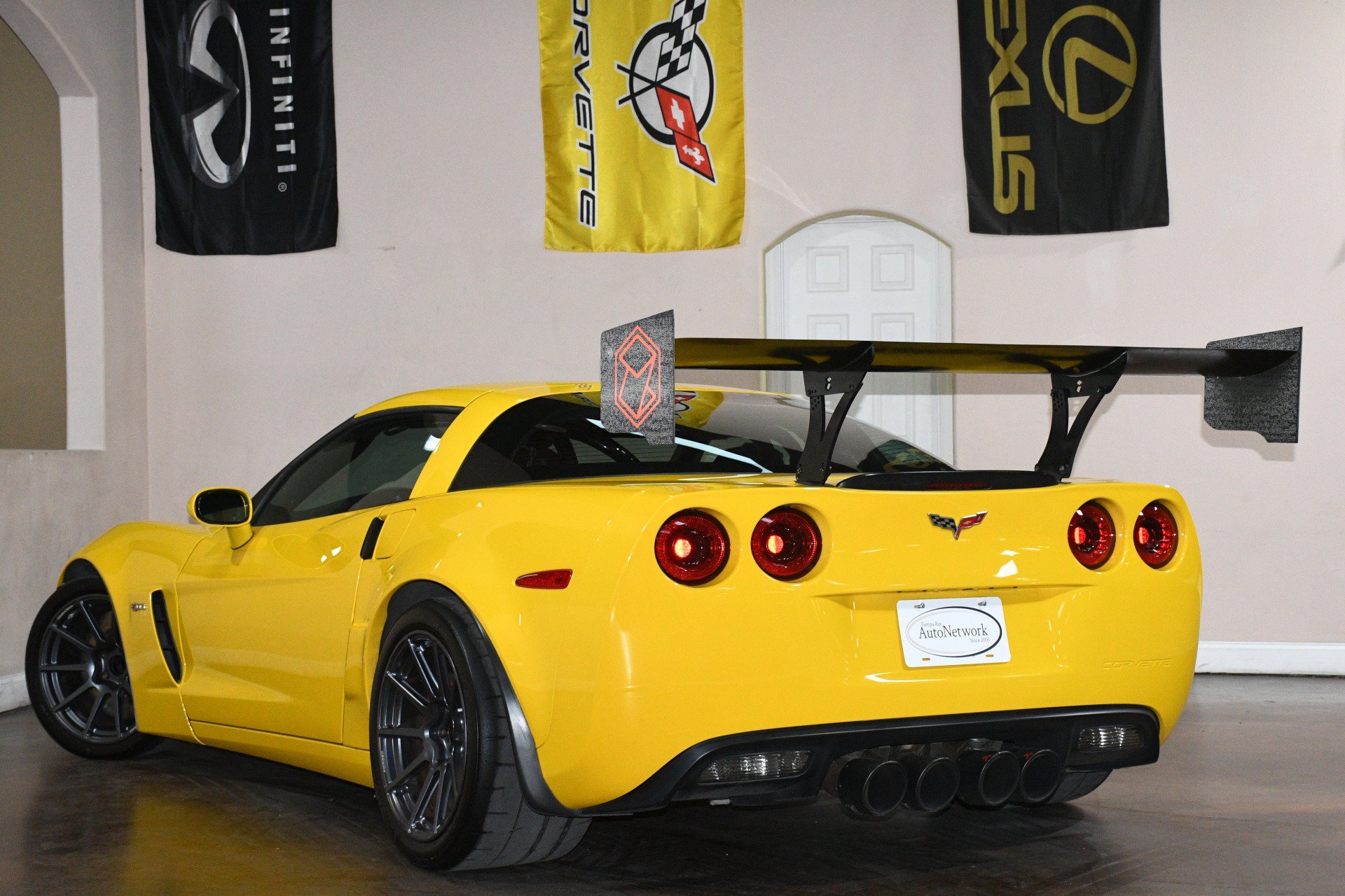 Used 2009 Chevrolet Corvette Z06 w/ Preferred Equipment Group RWD image 6